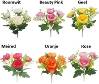 Boeketje Ranonkel, Hortensia en besjes  27cm RANUNCULUS HYDRANGEA AND BERRY BUSH Roze Zijdebloem vuller-2