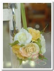 bloemenbal Pomander RoseBall wit-roze 14 cm bloemenbal Pomander Rose