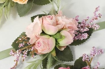 Luxe POLSCorsage, corsage van zijderoos LichterRoze groen witmet lintsluiting Schitterende kwaliteit passend bij 024595