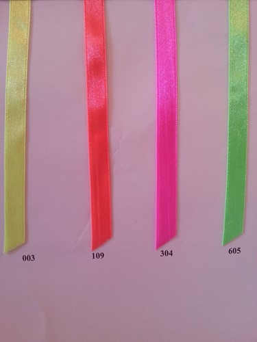 -Lint Lintje dubbelsatijn NEON 6 mm rol 50 meter - 605 Neon Groen NEON Lichtgevend
