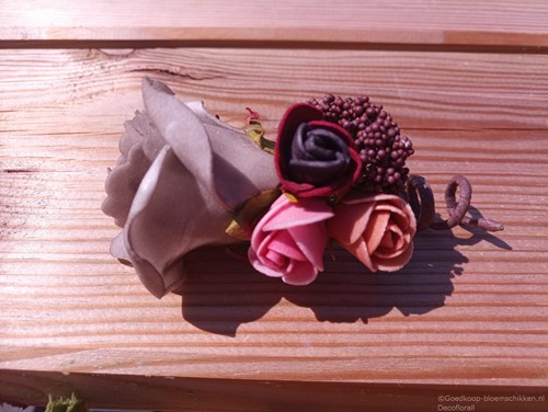 Corsage Roos Autumn CPA 862 Grijs Tricolor Maatwerk corsage