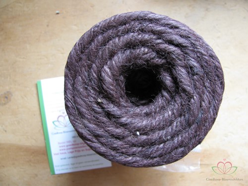 Jute dik 6 dr 6 mm +/- 35 m rol DONKER-Bruin Jute dik 6 dr