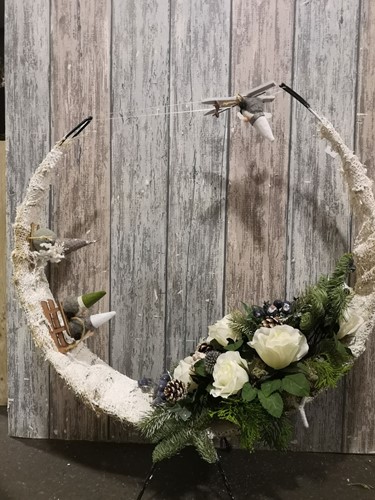 Frame Moon 50 cm ONGELAKT Per stuk laatste exemplaren IJzeren frame ook als eivorm te gebruiken