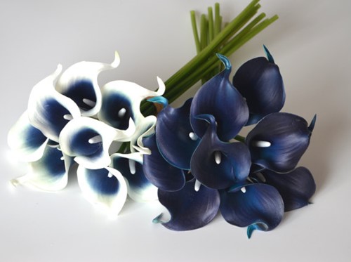 Calla Real Touch WIT + Navy Blue +/- 7 cm. en 37cm lang. / st Calla Real Touch +/- 7 cm.