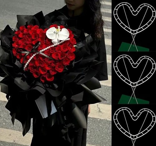 Hartframe, medium maat voor boeketten 24*26 cm voor boeket of geschenk voor 33 bloemen