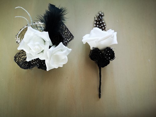Maatwerk Corsage Wit/Zwart passend bij artikelnummer 024031