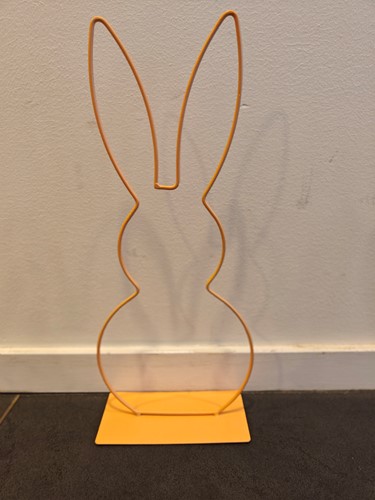 Metalen frame Haas staand oor op voet 40 cm Apricot OP=OP standaard Metal Rabbit eenmalig artikel