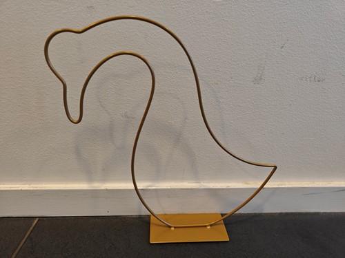 Metalen frame Gans op voet +/- 23*23cm goud standaard eenmalig artikel