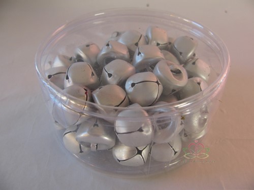 Christmas bells Zilver MAT12 mm Doosje +/- 60 stuks Wedding Wands op=op