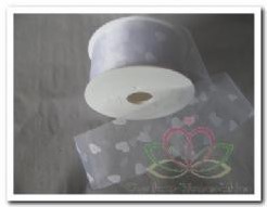 Lint Organza wit Harten 4  cm. /rol Lint Organza w