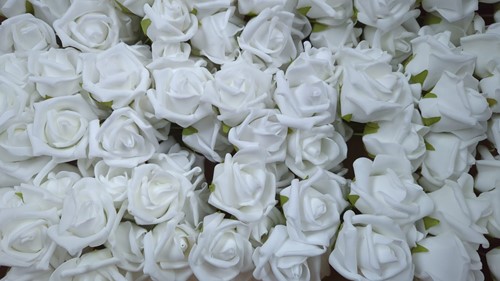 Actie foam roos 8 cm EVI Wit DOOS BULK 180st Mooie grote rozen Puur wit
